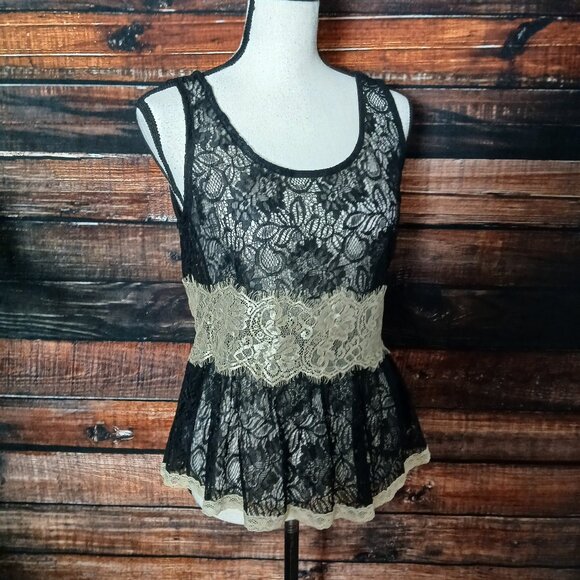 NWT Pinky Lace Top L Sheer Black Gold Peplum Side Zip - Picture 2 of 10